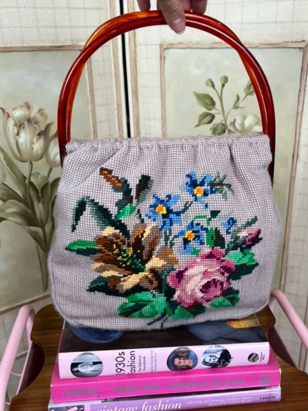 Vintage 1950s/60s Floral Needlepoint Purse